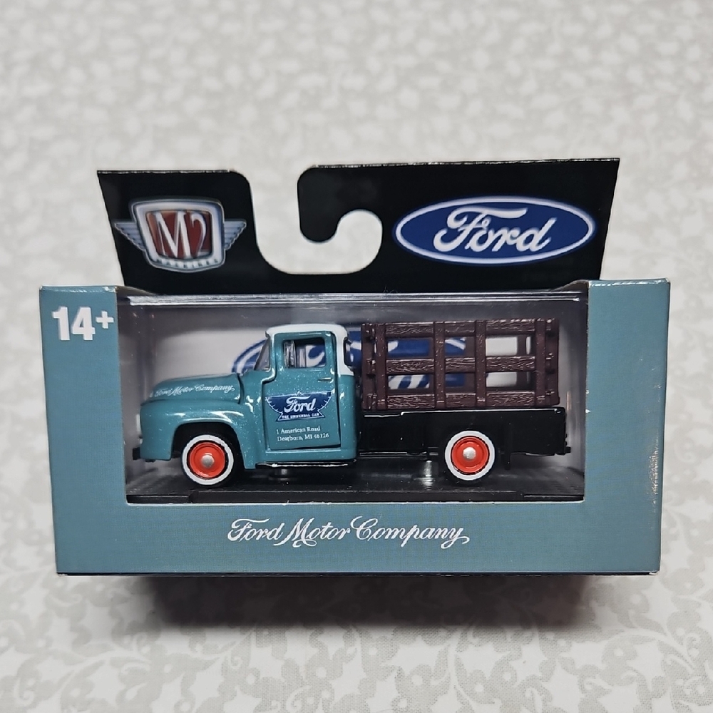 M2 Machines 1956 Ford F-100 Stakebed Premium Die-cast Truck R95 24-116